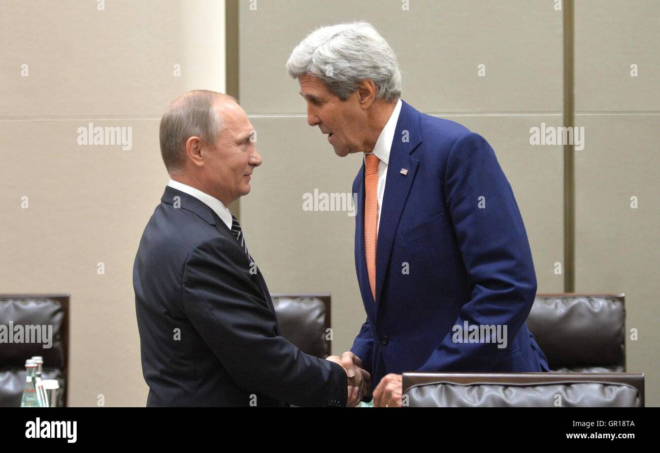 Hangzhou, China. 5th September, 2016. Russian President Vladimir Putin greets U.S. Secretary of State John Kerry before the start of a bilateral meeting on the sidelines of the G20 Summit  September 5, 2016 in Hangzhou, China. Credit:  Planetpix/Alamy Live News Stock Photo