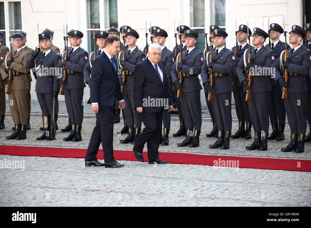 Poland, Warsaw, 6th September 2016: President Andrzej Duda received Palestinian President Mahmoud Abbas with military honours for official visit. Credit: Jake Ratz/Alamy Live News Stock Photo