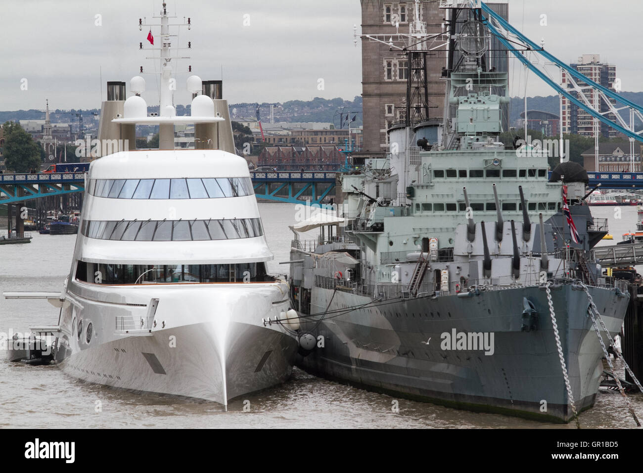 London UK. 6th September 2016. A 300 million dollar superyacht by  Russian billionaire Andrey Melnichenko sailed up the River Thames  to moor alongside HMS Belfast. The 119 metre superyacht was designed by Phillip Starck and built at the Blohm and Voos Shipyards in 2008 Credit:  amer ghazzal/Alamy Live News Stock Photo