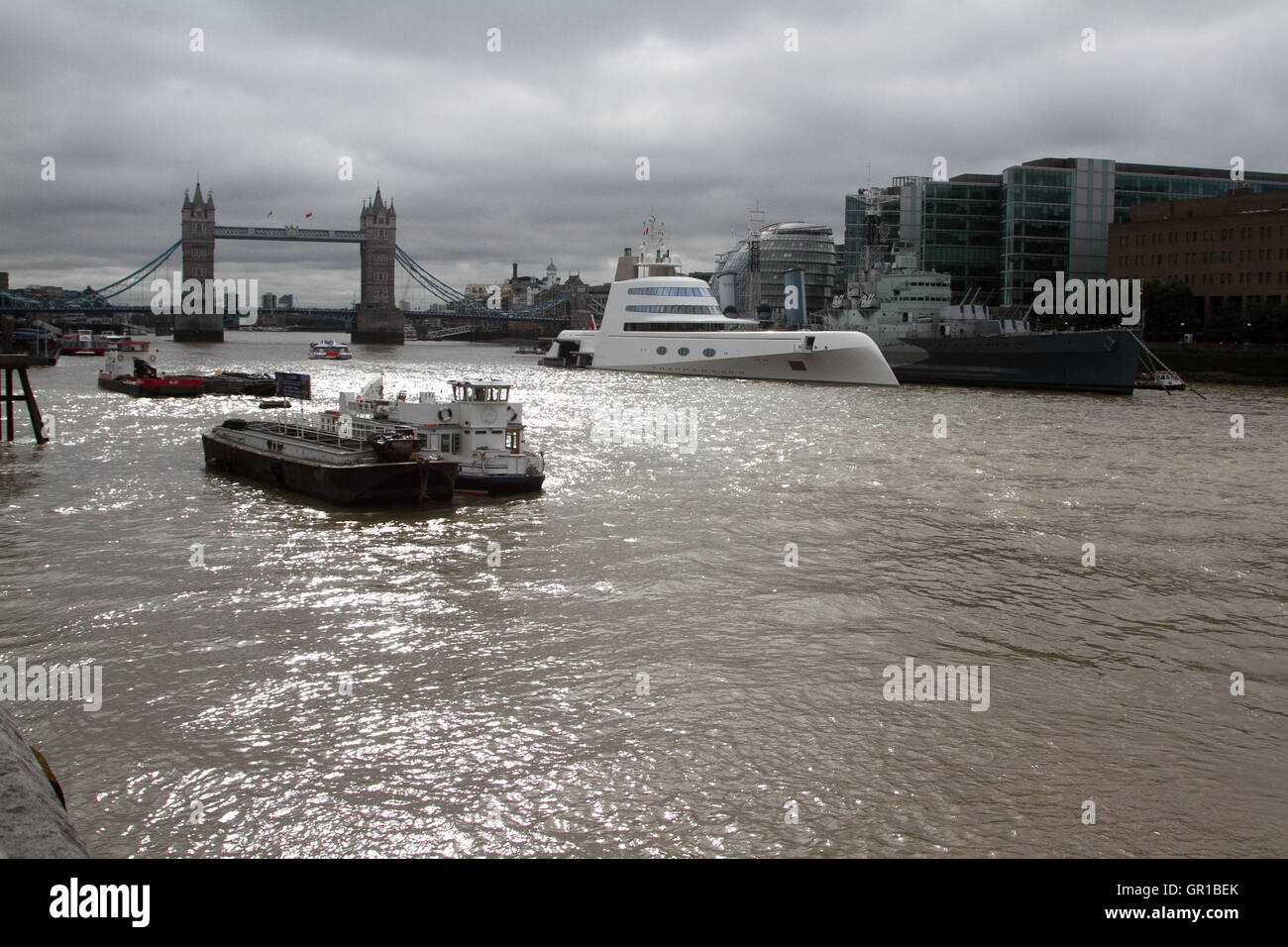 London UK. 6th September 2016. A 300 million dollar superyacht by  Russian billionaire Andrey Melnichenko sailed up the River Thames  to moor alongside HMS Belfast. The 119 metre superyacht was designed by Phillip Starck and built at the Blohm and Voos Shipyards in 2008 Credit:  amer ghazzal/Alamy Live News Stock Photo