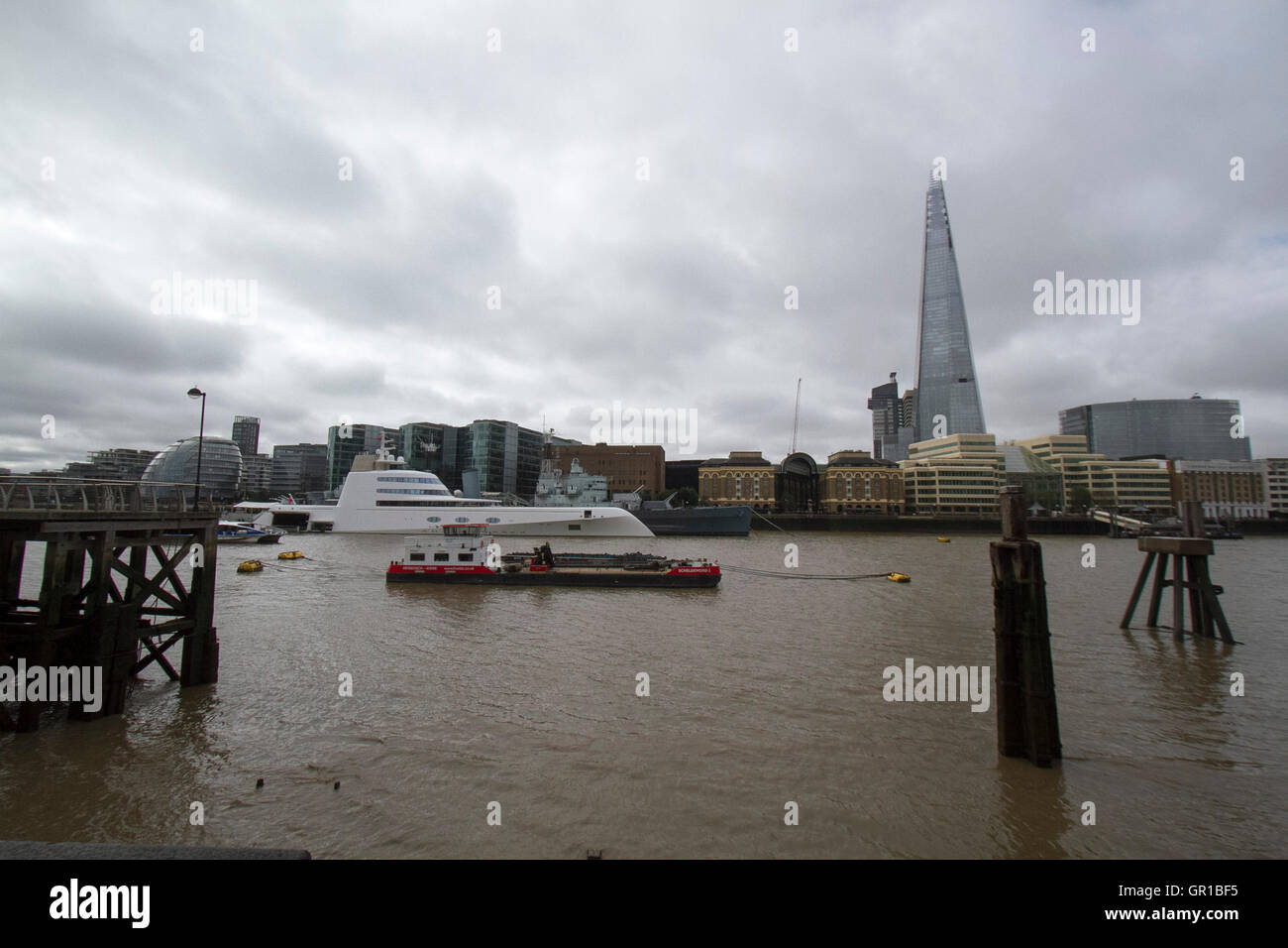 London UK. 6th September 2016. A 300 million dollar superyacht by Russian billionaire Andrey Melnichenko sailed up the River Thames to moor alongside HMS Belfast. The 119 metre superyacht was designed by Phillip Starck and built at the Blohm and Voos Shipyards in 2008 Credit:  amer ghazzal/Alamy Live News Stock Photo