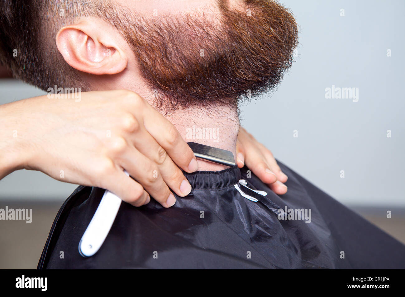 Straight razor haircut closeup barber hi-res stock photography and ...
