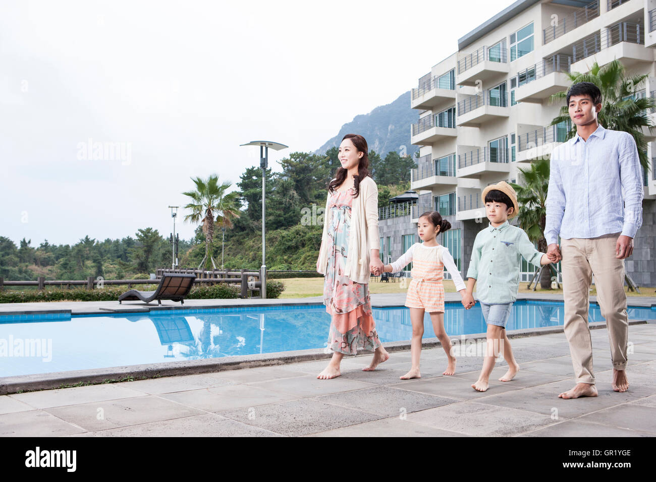 Family summer resort hi-res stock photography and images - Alamy