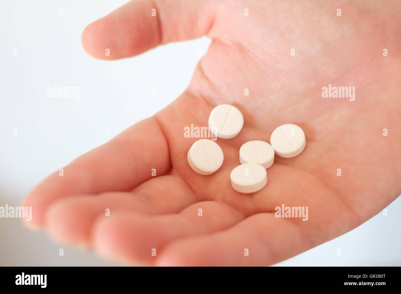 Ecstasy pills hand hi res stock photography and images Alamy