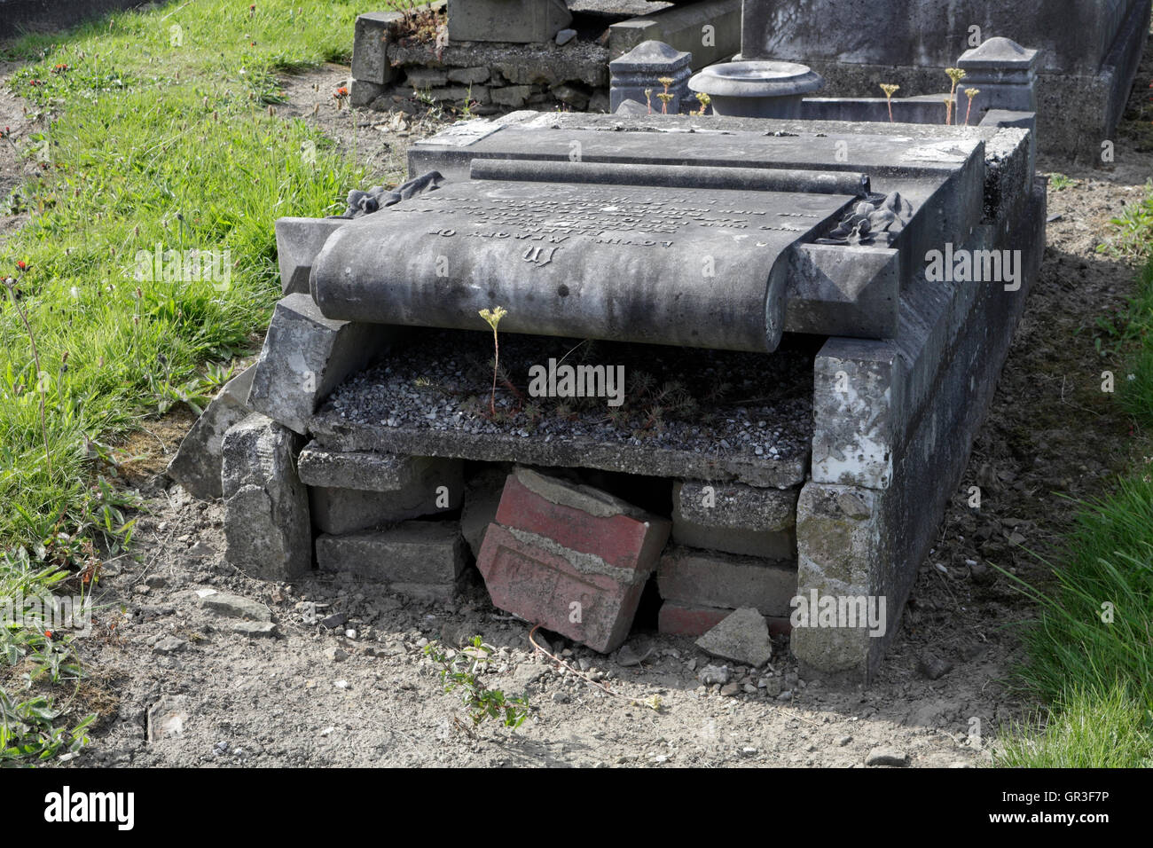 Unkept Graves poorly maintained Stock Photo