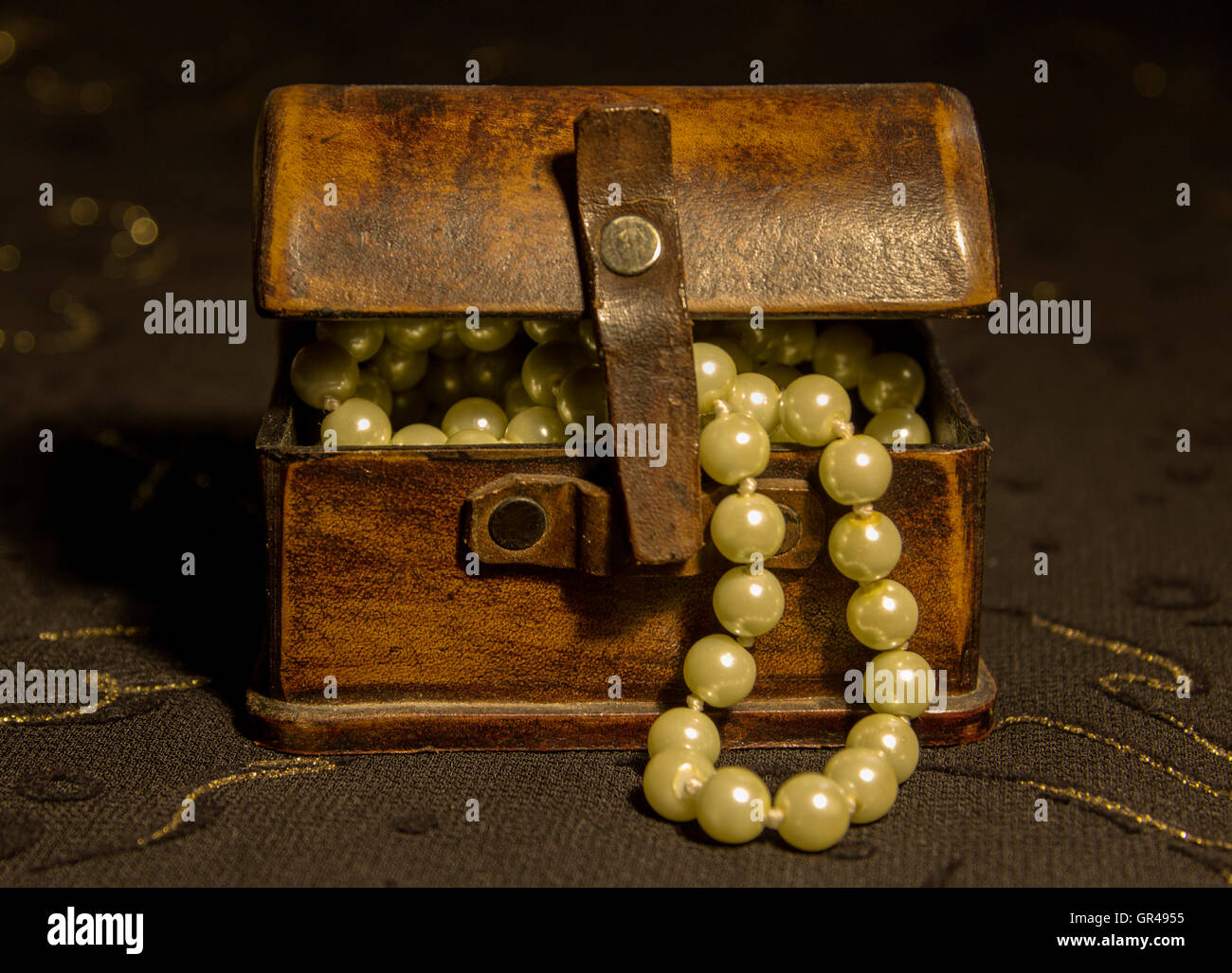 Pearl Necklace in gift box Stock Photo Alamy