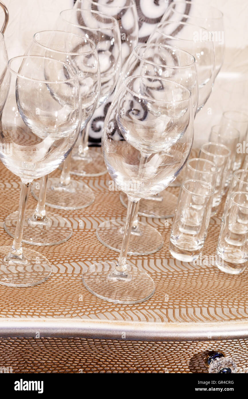 Empty glasses on restaurant table Stock Photo - Alamy
