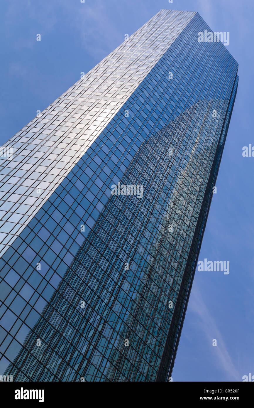 Deutsche Bank Headquarters skyscraper, financial district, Frankfurt ...