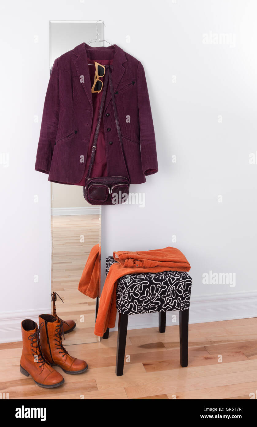 Sunglasses hanging on shirt hires stock photography and images Alamy