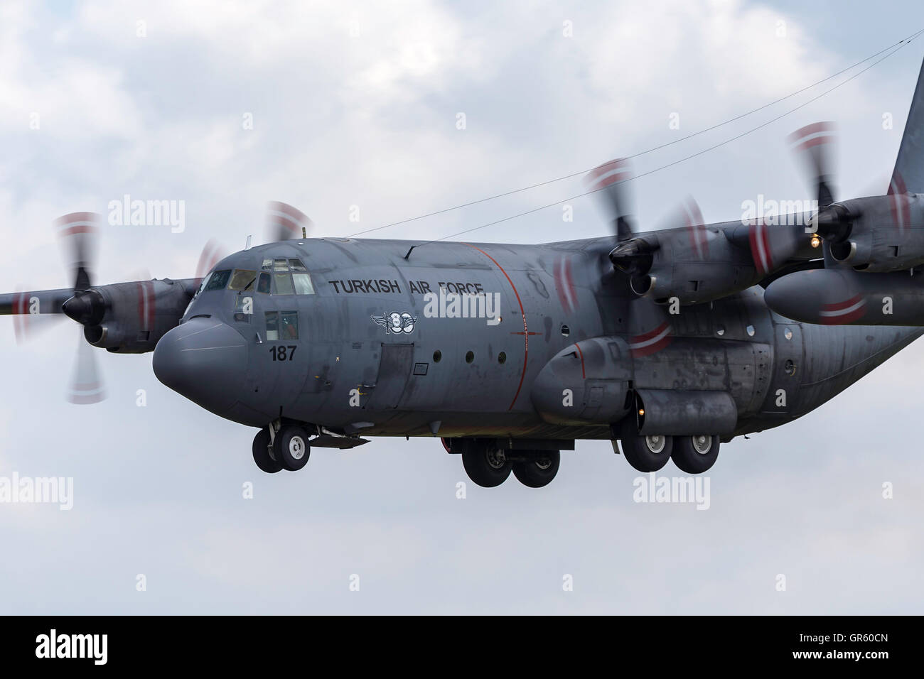 C 130e hi-res stock photography and images - Alamy