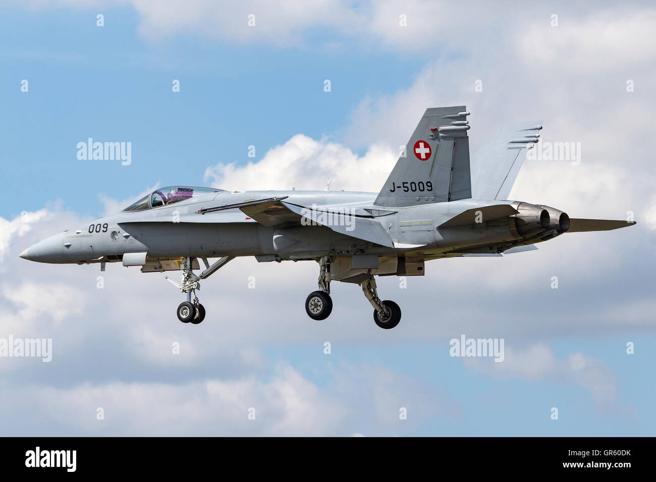 Swiss Air Force (Schweizer Luftwaffe) McDonnell Douglas F/A-18C Fighter aircraft J-5009 Stock Photo