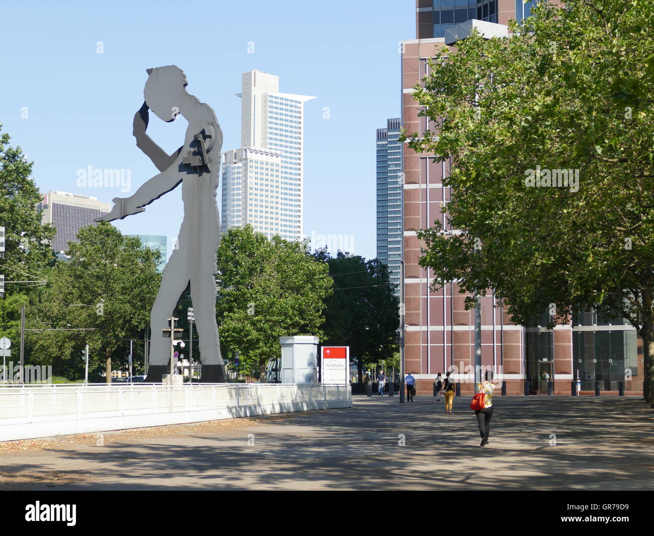 The Hammering Man sculpture statue Messe Festhalle metro Frankfurt am Main Hessen Germany Stock Photo
