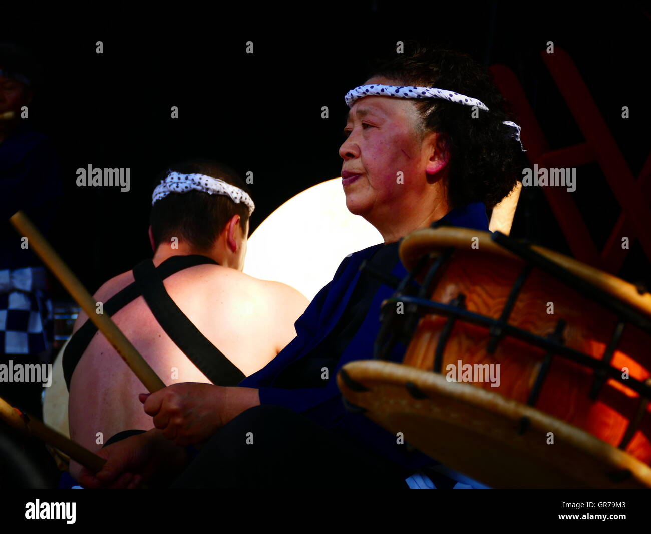 Traditional Japanese Taiko Daiko drum performance Stock Photo Alamy