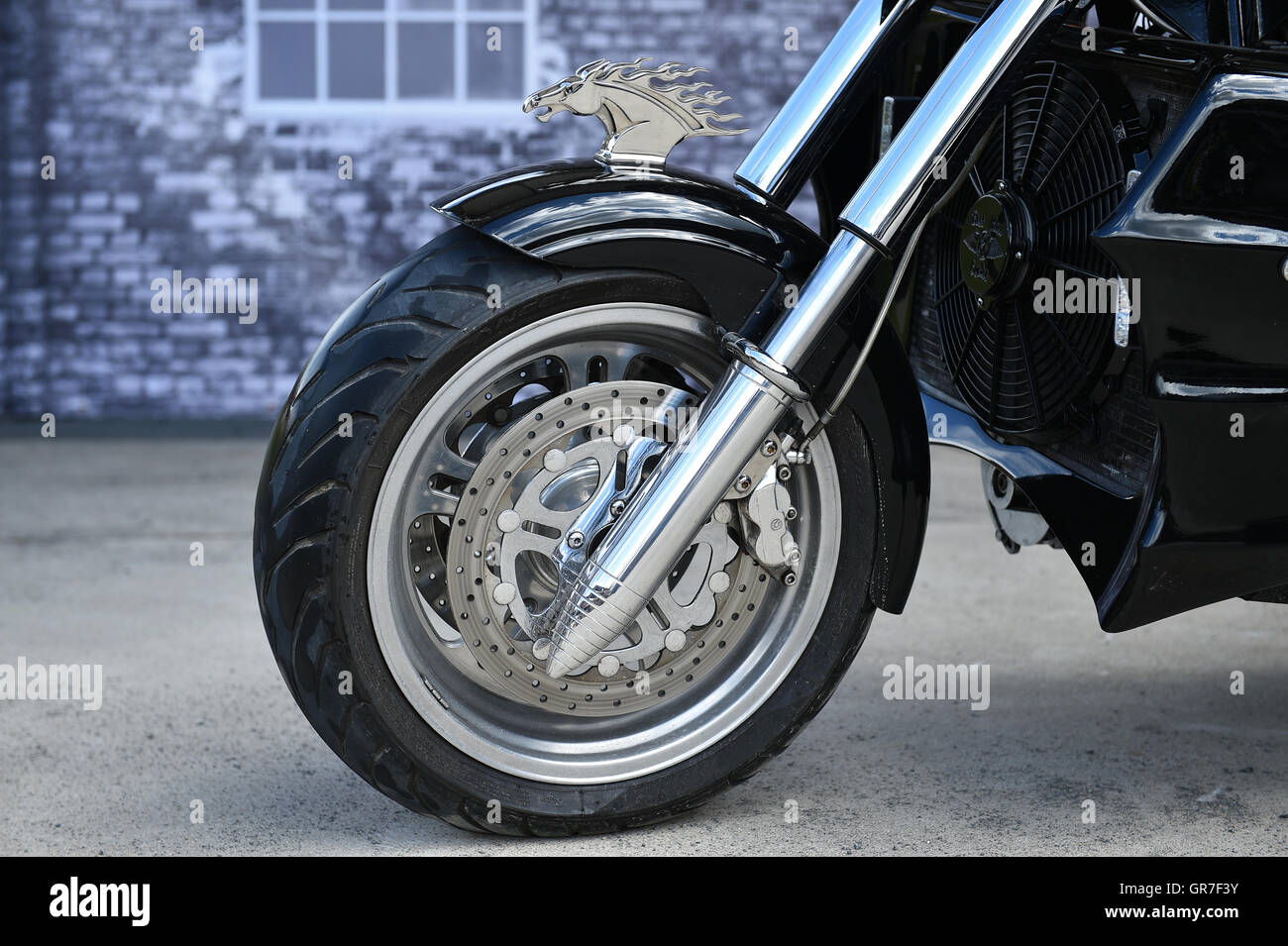 Motorbike front wheels hires stock photography and images Alamy