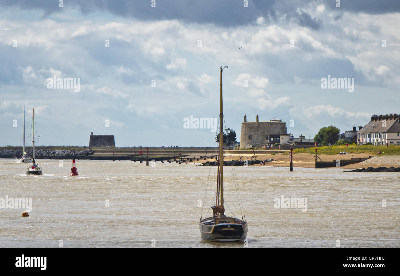 old Felixstowe Ferry River Deben estuary Stock Photo - Alamy