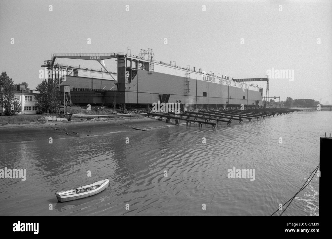 Föoating Dock 1972 Bw Stock Photo