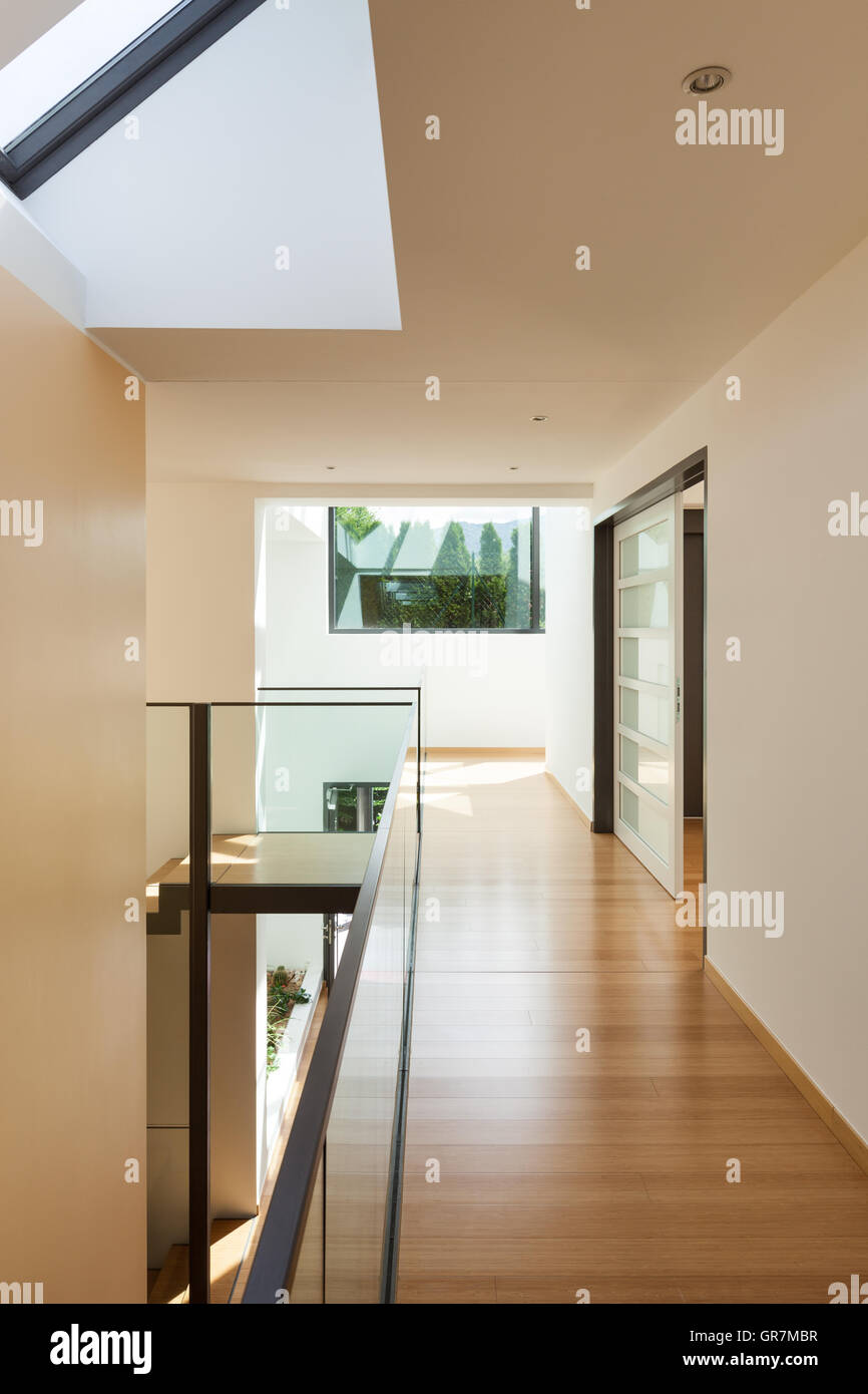Modern building interior hi-res stock photography and images - Alamy