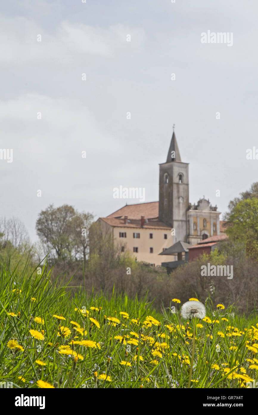 Interessante Alte Klosteranlage In Zentralistrien Sv Petar U Sumi 