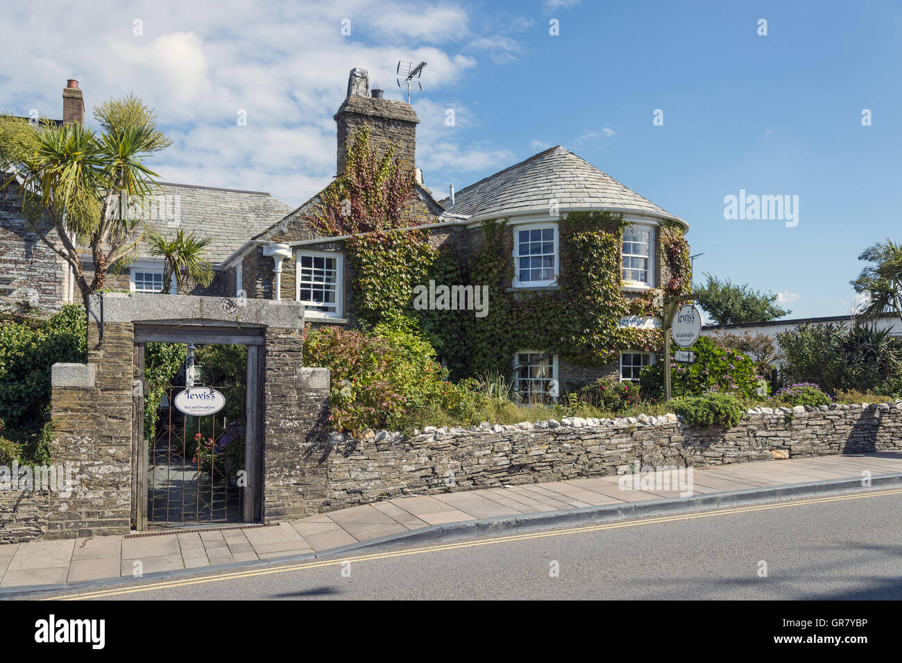 Cornish House In Tintagel On The North Cornish Coast Stock Photo Alamy