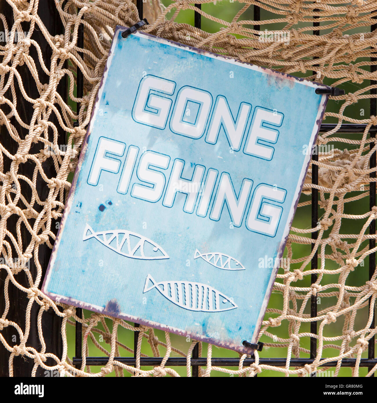 Gone fishing sign hires stock photography and images Alamy