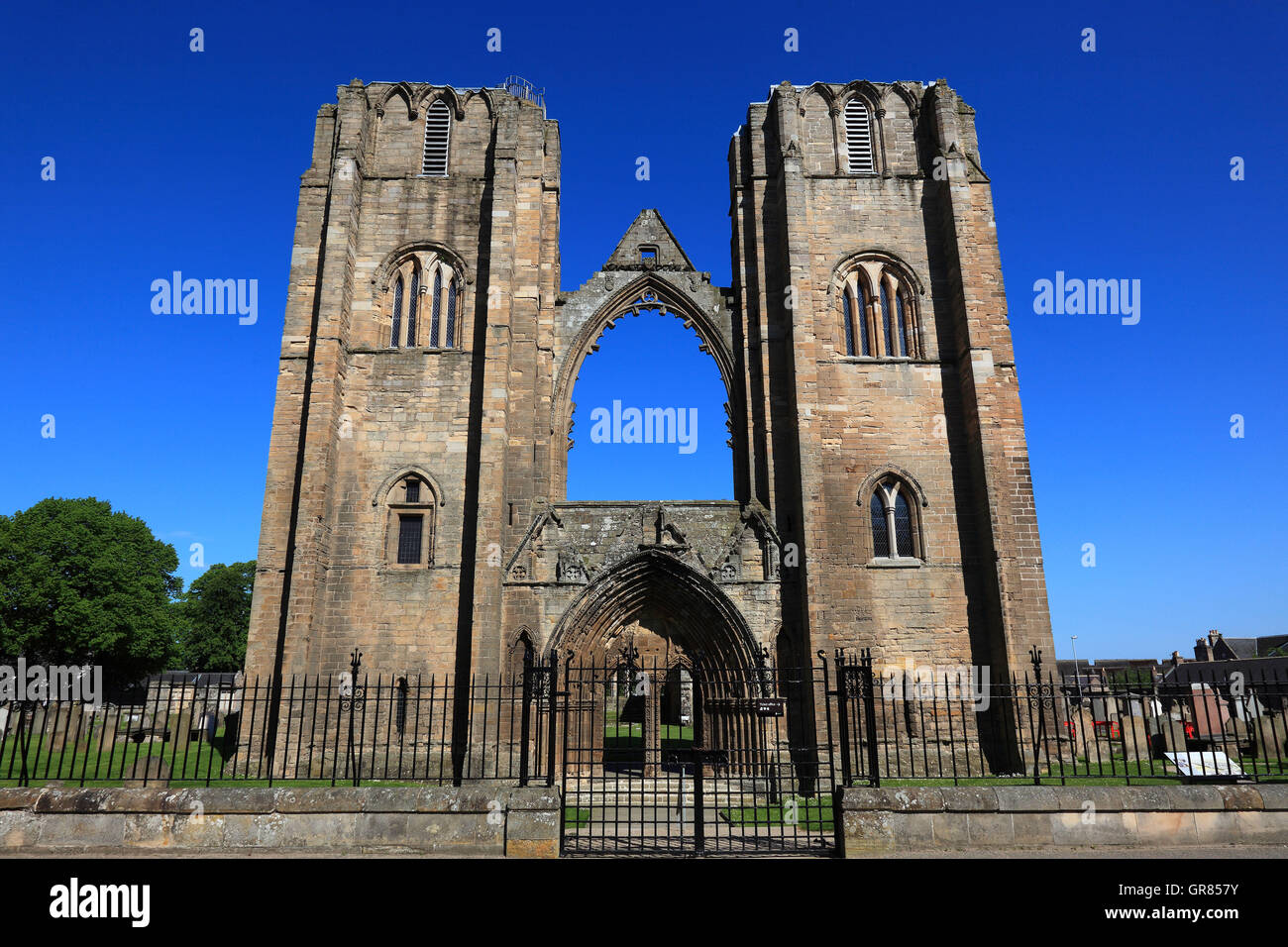 Scotland, highlands, Elgin, ruin of the cathedral, west tower arrangement, Gothic cross basilica