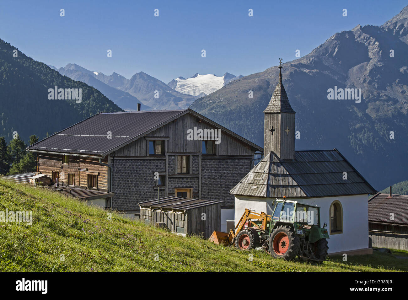 At 2000M Above Sea Level, The Idyllic Kleblealm Invites You To Stop In The Oetztal Stock Photo