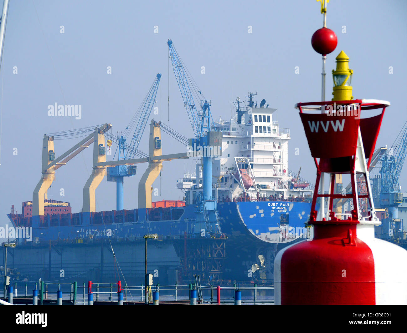 Werftaufenthalt Für Containerschiff Stock Photo