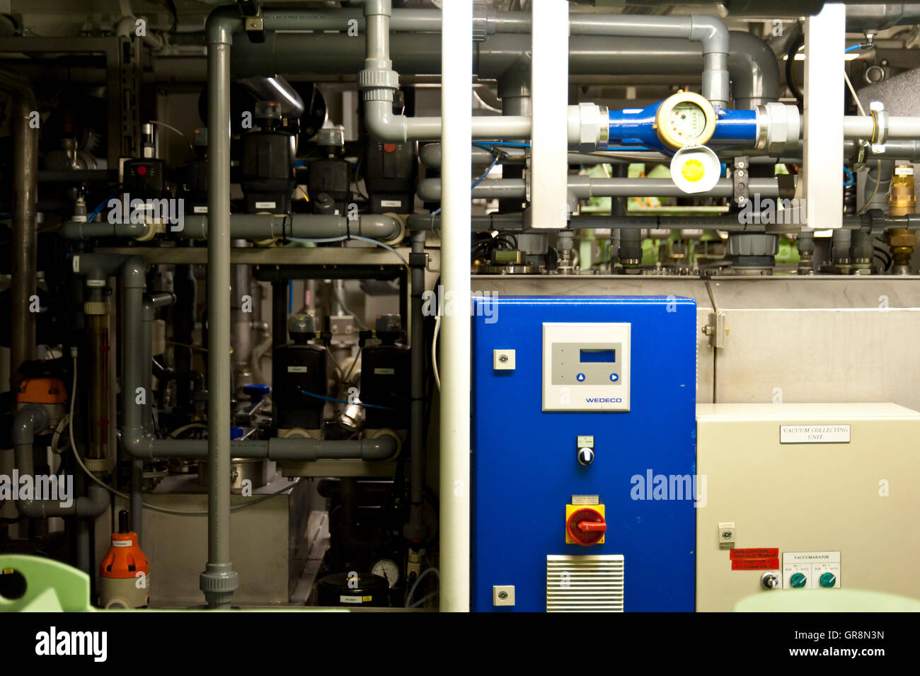 Transport utility machine hi-res stock photography and images - Alamy