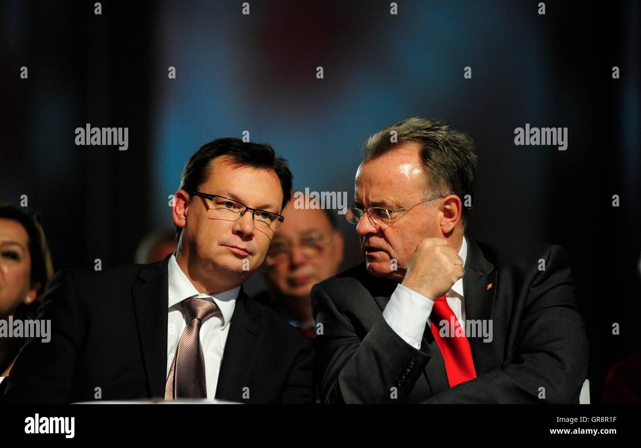 National Secretary Of The Spö Norbert Darabos And Governor Hans Niessl Stock Photo