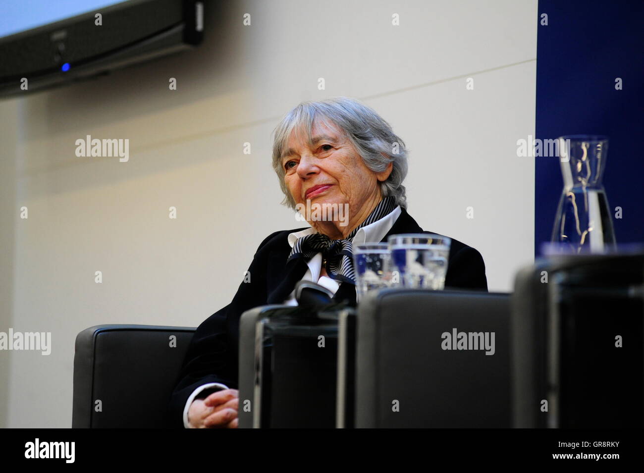 The 85-Year-Old Eyewitness Helga Kinsky Pollak About Her Youth In The Concentration Camps Theresienstadt And Auschwitz. Stock Photo