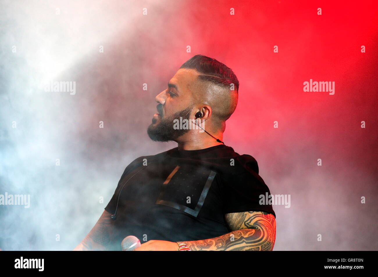 Nazar Rapper Nazar Rapper Tattoos Post Malone Takes Over Super Bowl Tailgate, Fans