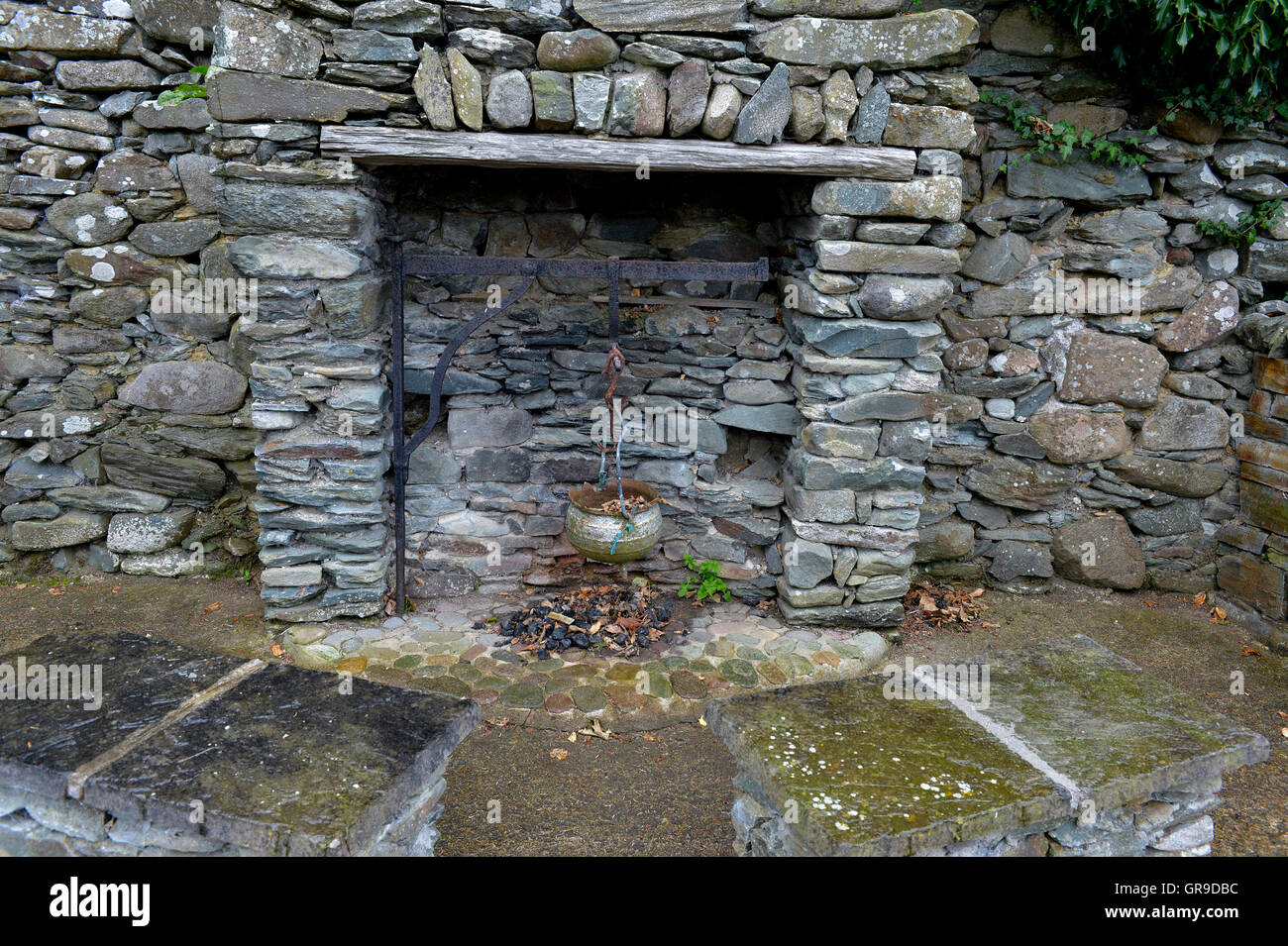 Ireland famine cooking hires stock photography and images Alamy