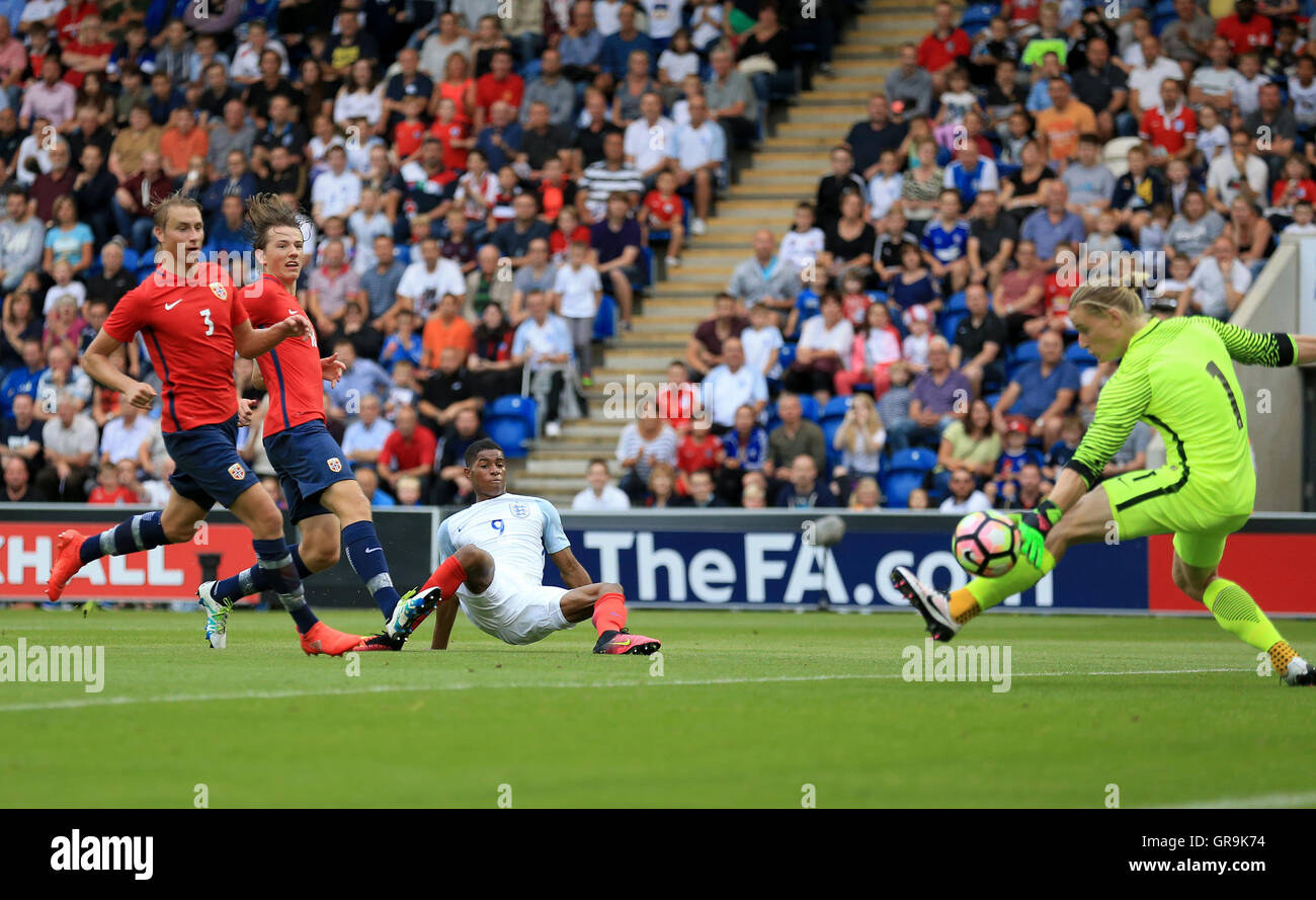 England U21's Marcus Rashford (centre right) scores his side's first goal of the game during the UEFA Under 21 Euro 2017 Qualifying match at the Community Stadium, Colchester. Stock Photo