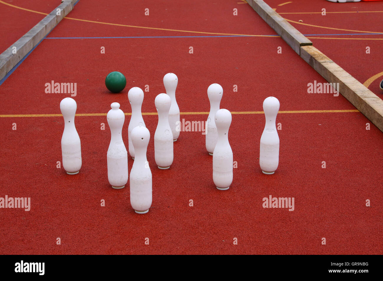 Outdoor bowling hires stock photography and images Alamy