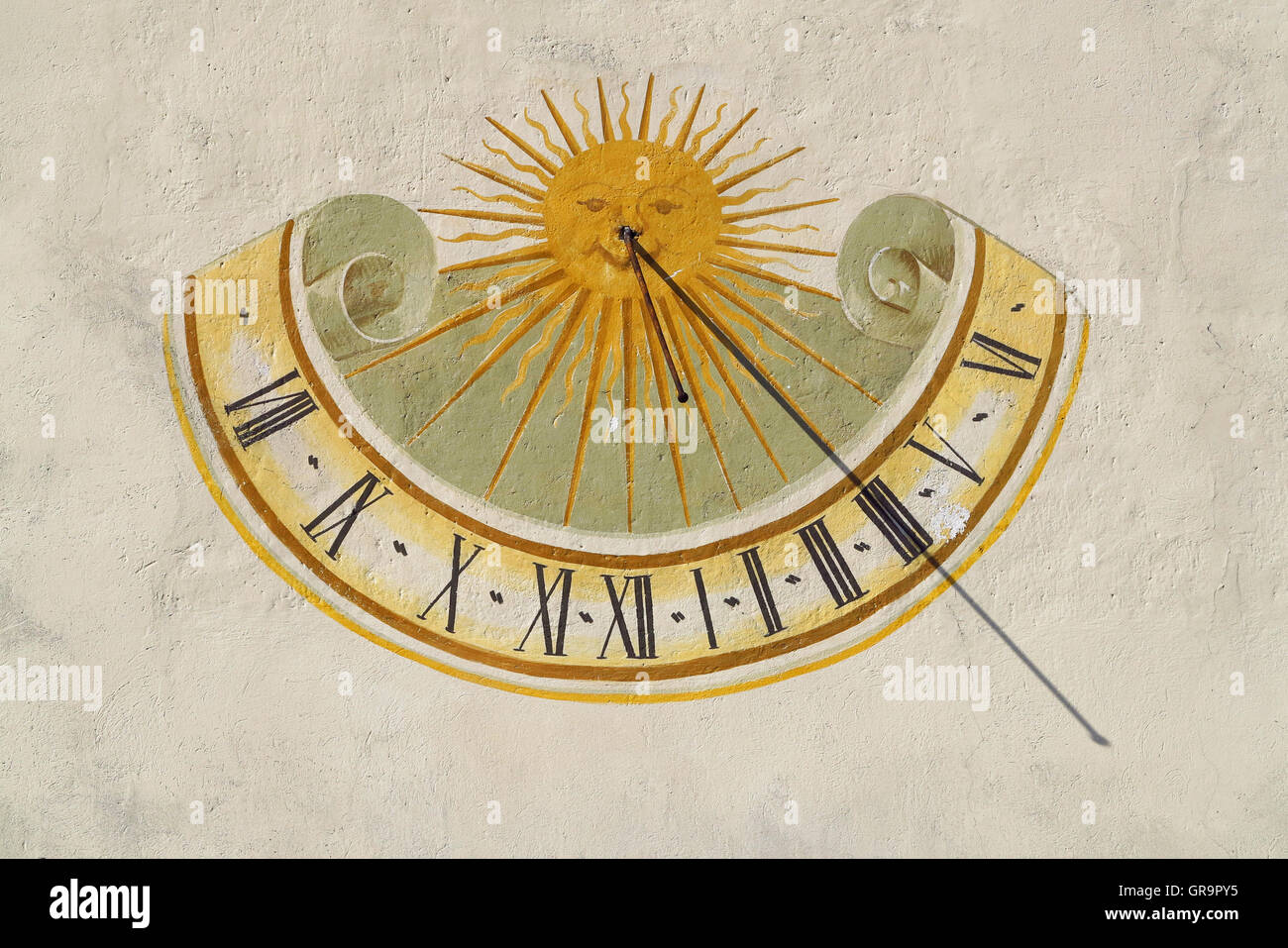 Sundial clock hires stock photography and images Alamy