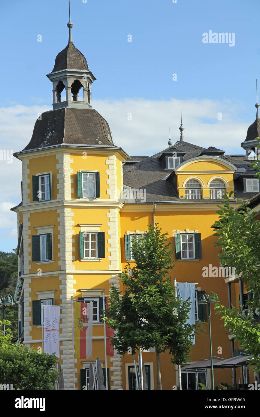 Castle-Hotel Velden Am Wörthersee In Carinthia Stock Photo