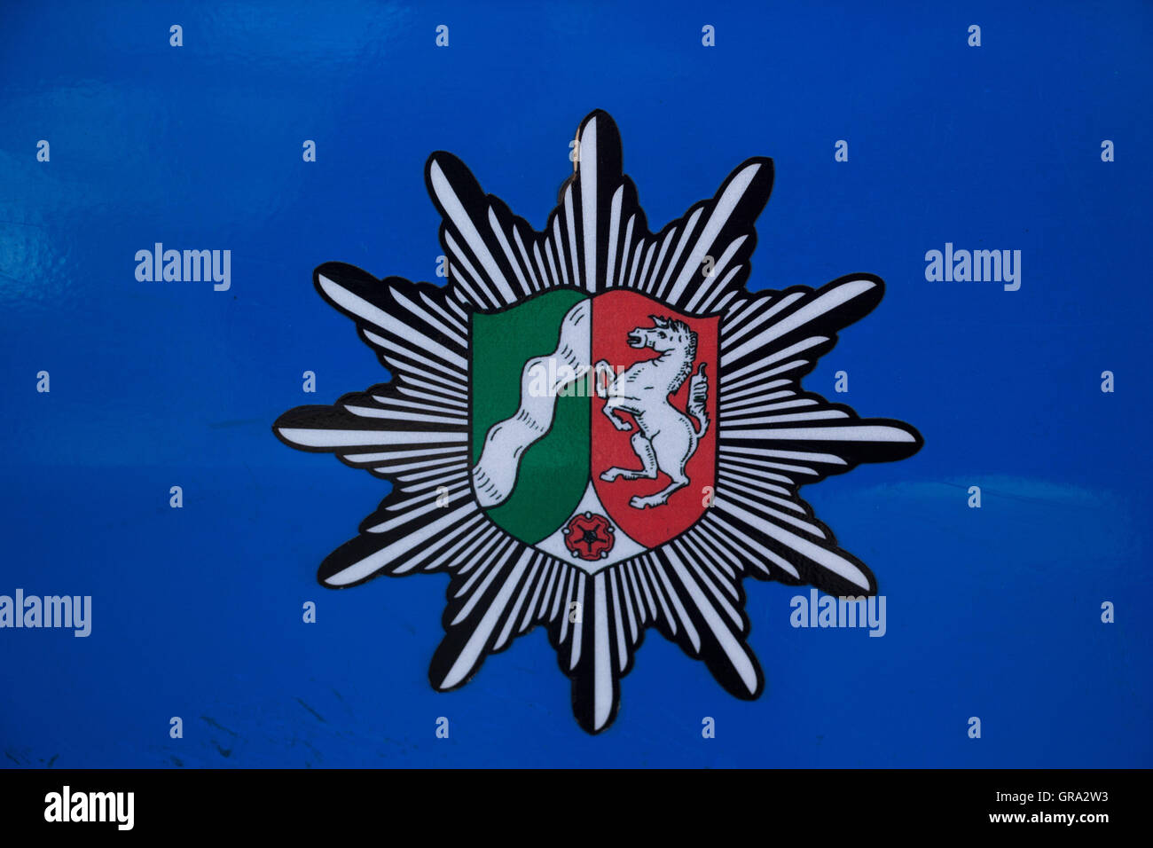 Tour Guide Flagge mit Stab, Köln, Nordrhein-Westfalen, Deutschland  Stockfotografie - Alamy