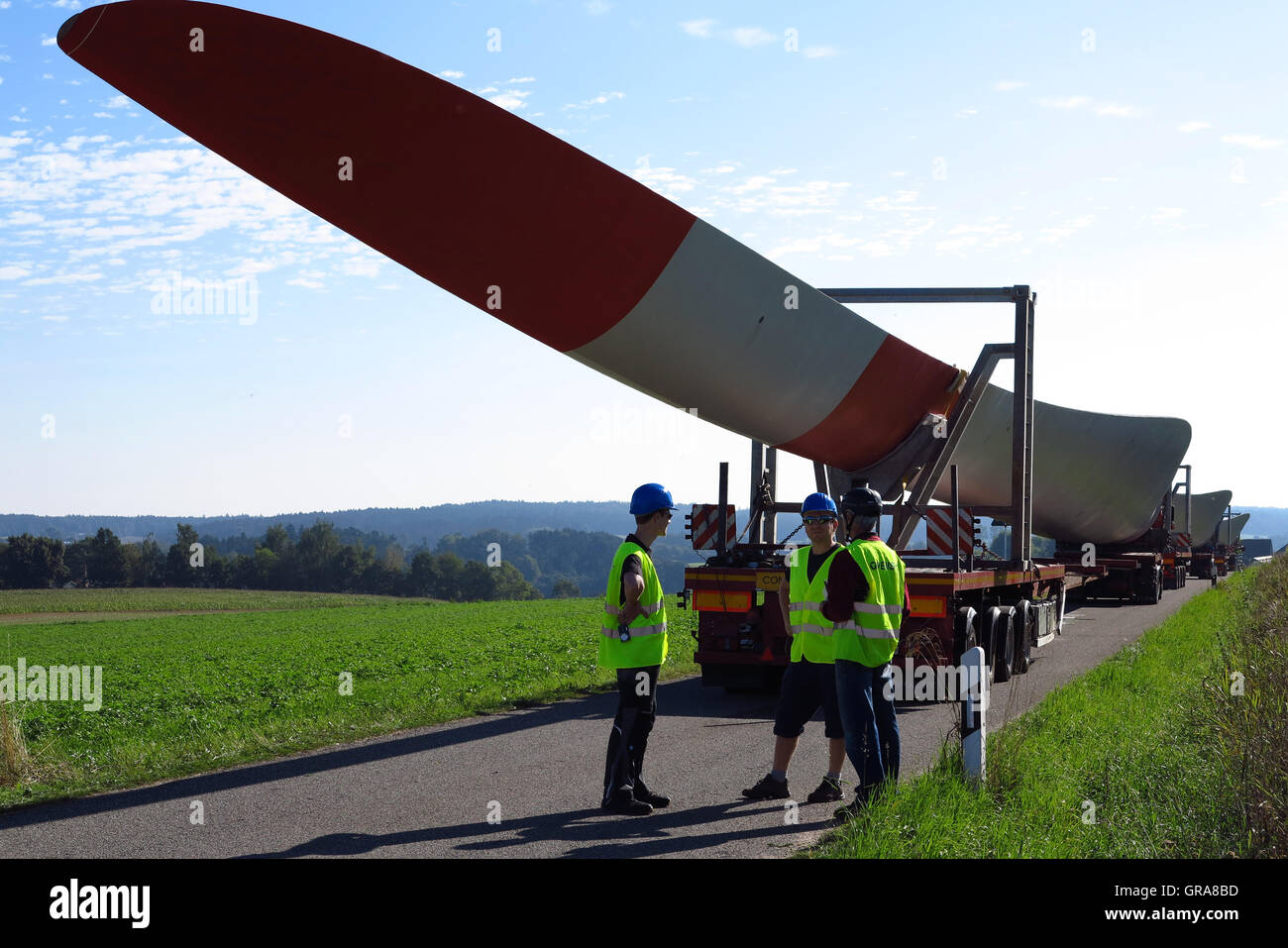 Heavy vehicle wing hi-res stock photography and images - Alamy