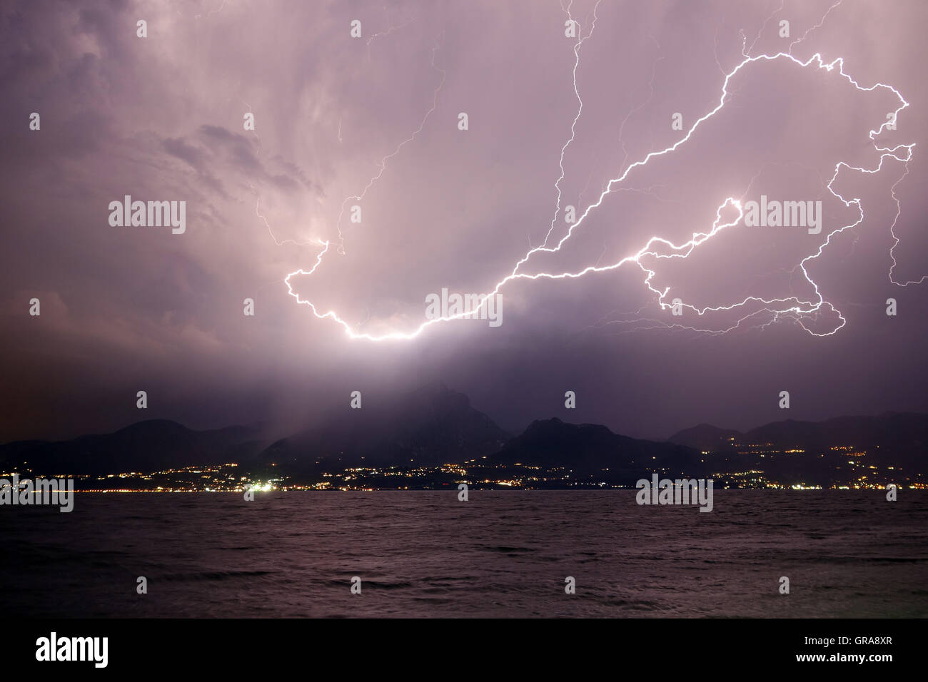 Lightning over mountains hi-res stock photography and images - Alamy