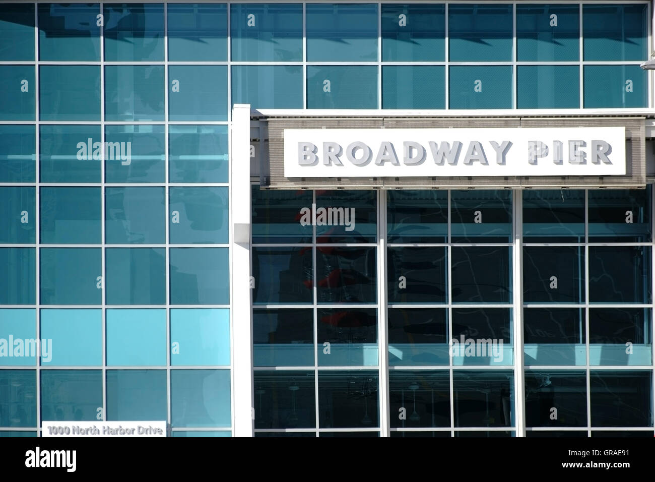 Broadway font hires stock photography and images Alamy