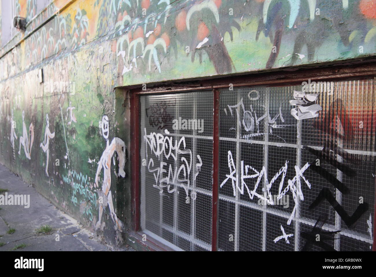 Grafitti In The Karolinen Quarter In Hamburg Stock Photo