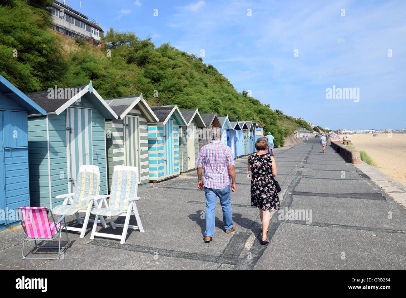 Lowestoft beach huts hires stock photography and images Alamy