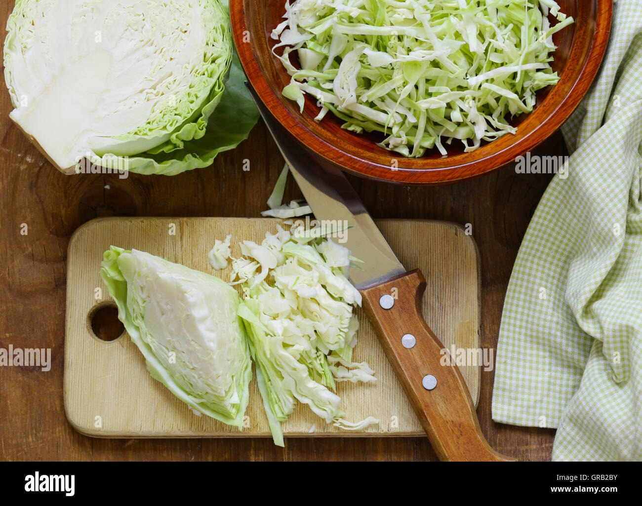 Pieces fresh cabbage knife hi-res stock photography and images - Alamy