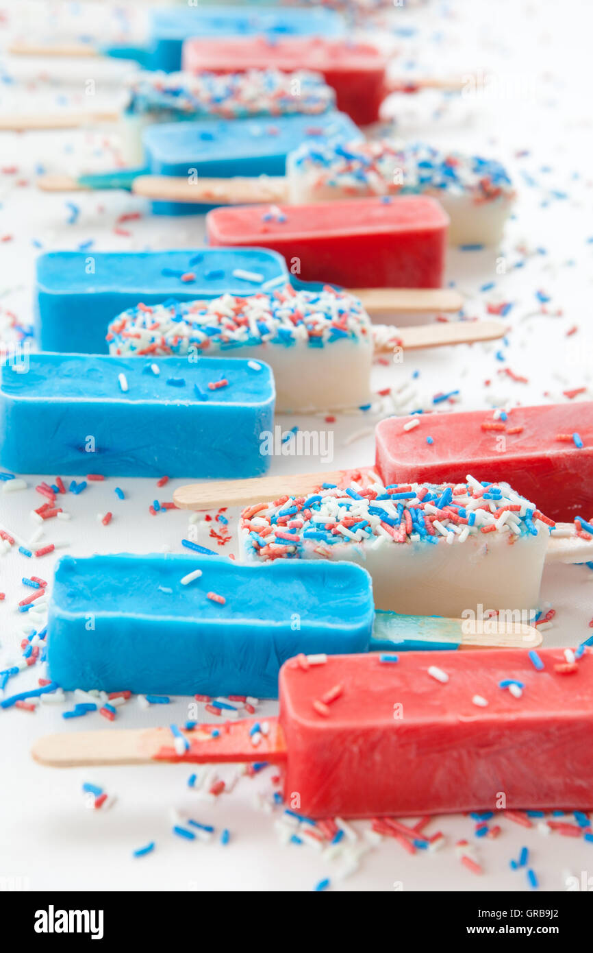 Homemade Frozen Popsicles Stock Photo Alamy