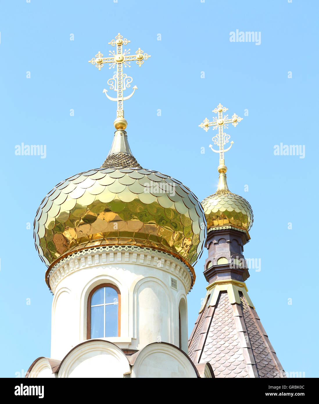 Golden dome of the Orthodox church Stock Photo - Alamy