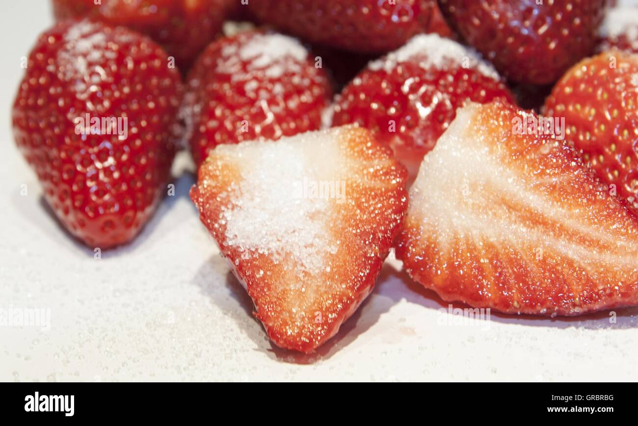Strawberries studio sweets hi-res stock photography and images - Alamy