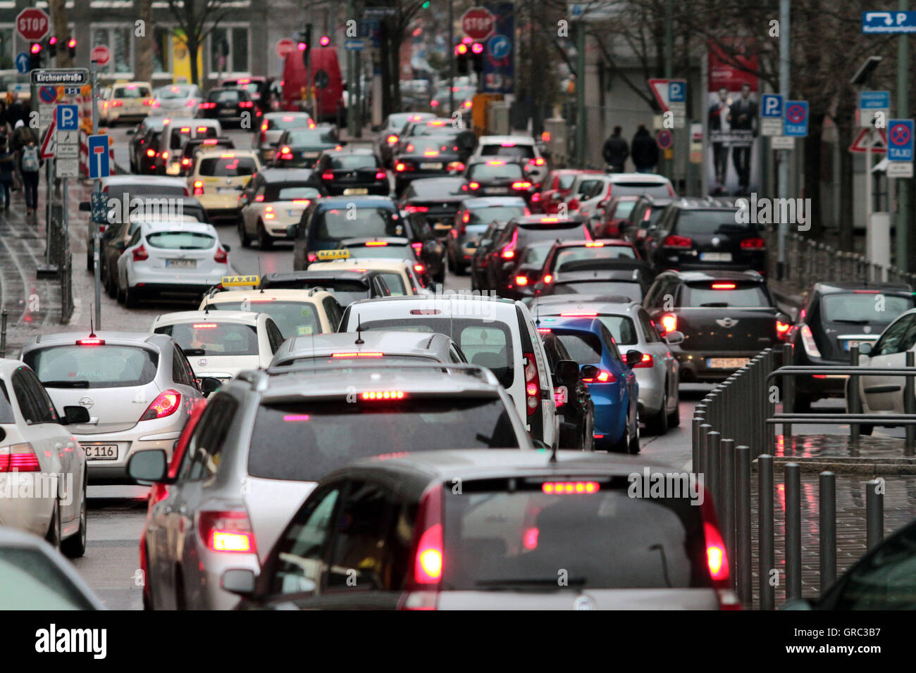 Traffic Jam During Rush Hour In Frankfurt Stock Photo