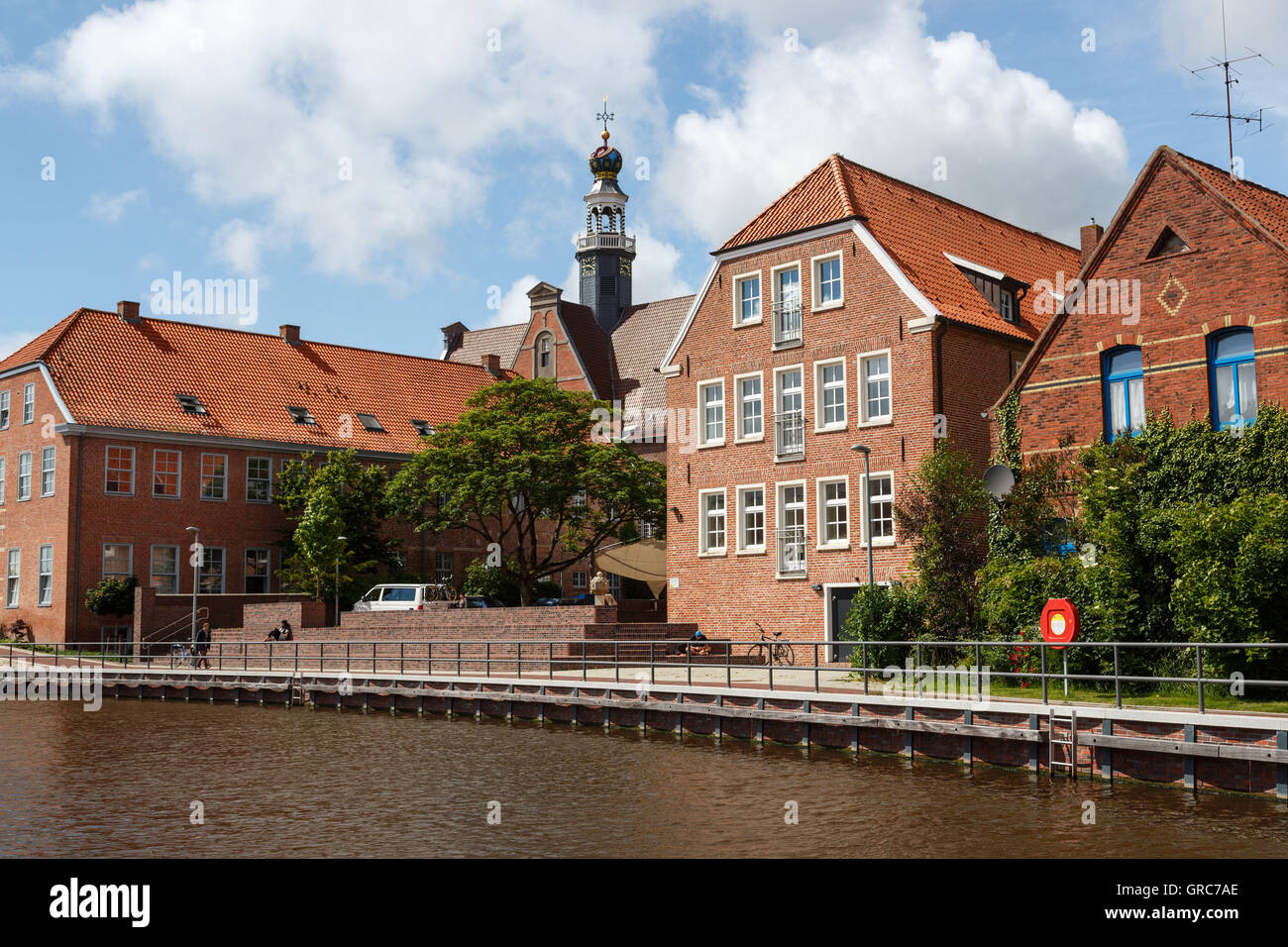 Houses On The Red Siel In Emden Stock Photo Alamy