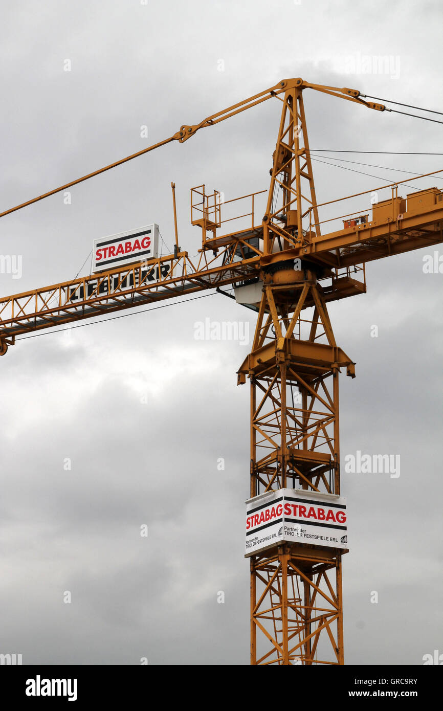 Construction crane liebherr hi-res stock photography and images - Alamy