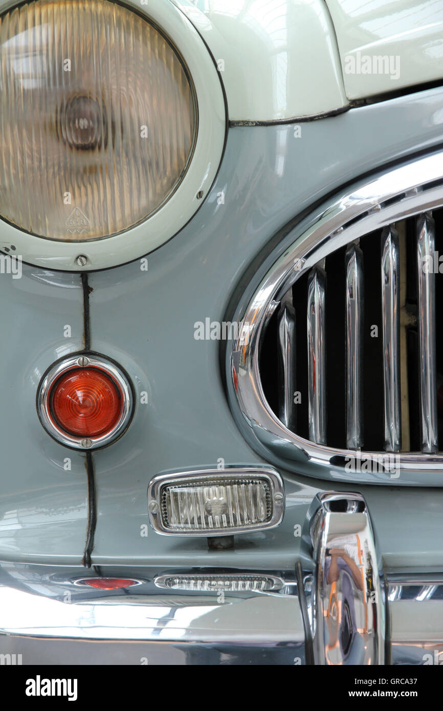 Old car fender hi-res stock photography and images - Alamy